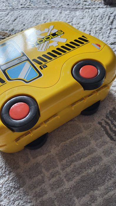 Продам детский набор с инструментами