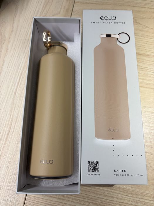 Смарт бутилка за вода EQUA
