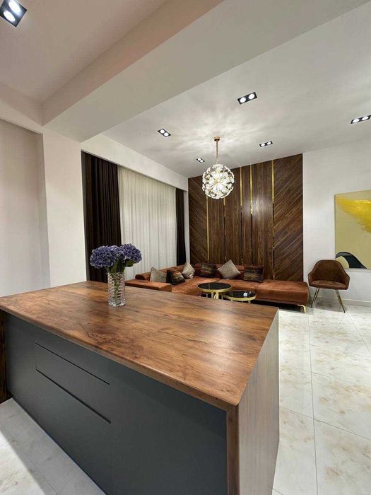 Готовая 2-комнатная квартира с мебелью в Mirabad Avenue, 64 м²