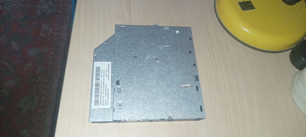 Запчасти на ноутбук