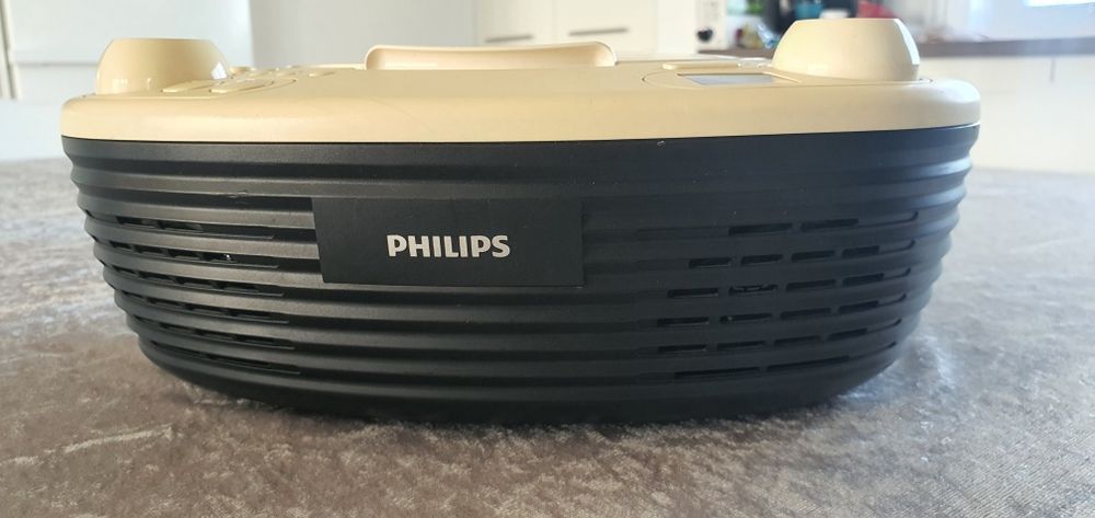 Casetofon PHILIPS cu CD player