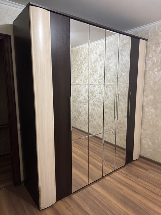 Шкаф купе с зеркалами