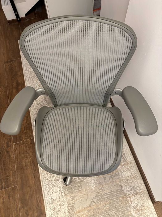 Scaun ergonomic Herman Miller Aeron Titanium marime B - full option