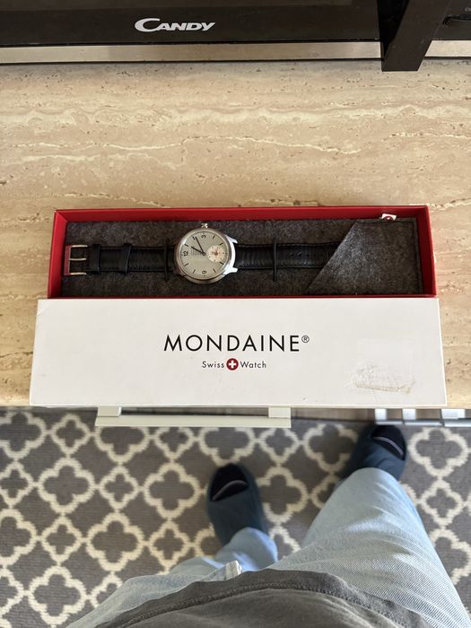 mondaine helvetica 1 smart limited edition (mh1.b2s80) diameter