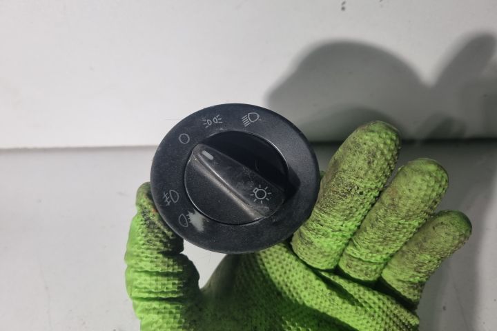 Comutator faruri 1C0941531A Volkswagen VW Passat B5