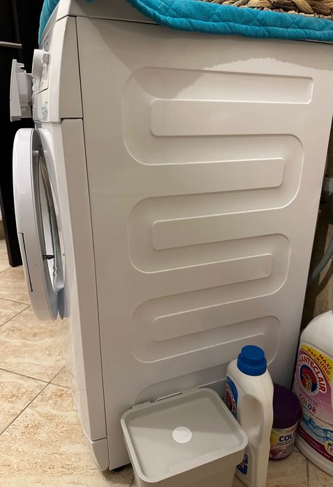 Mașină de spălat rufe Arctic afd7001a+++