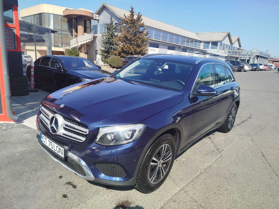 Mercedes-Benz GLC Pachet AMG, suspensie reglabilă