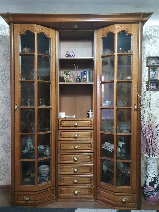 Продам мебель из натурального дерева