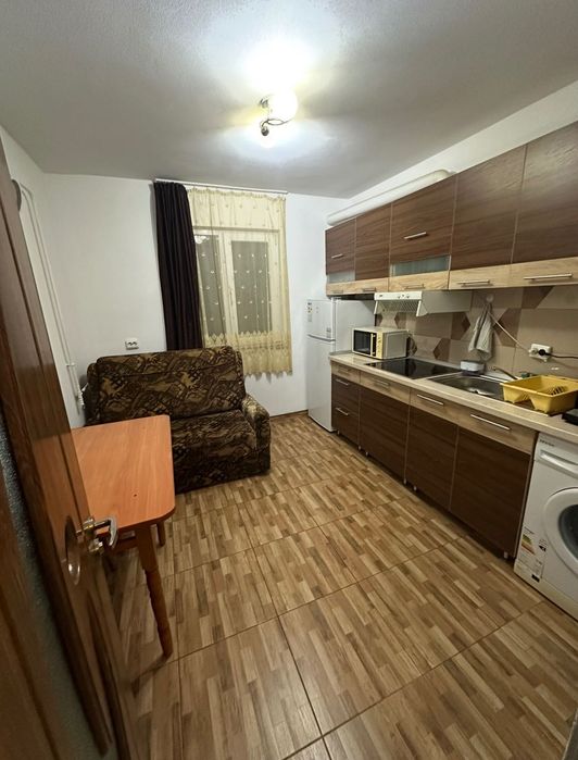 Garsonieră de vânzare