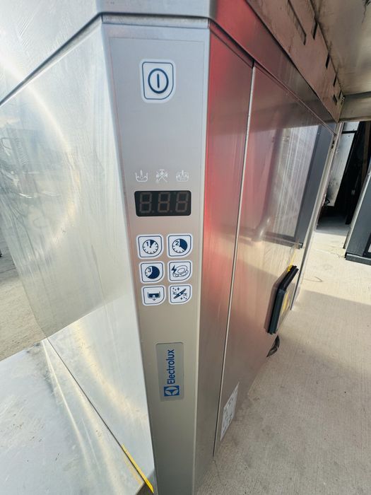 Професионална Конзолна Съдомиялна Electrolux.Линия