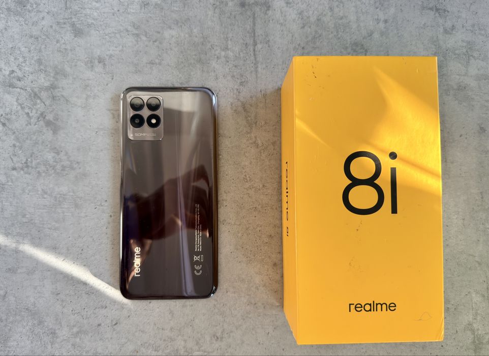 Realme 8i 4gb RAM 64gb