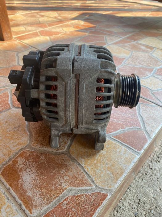 Vând alternator bosch in stare buna,grupul vag.