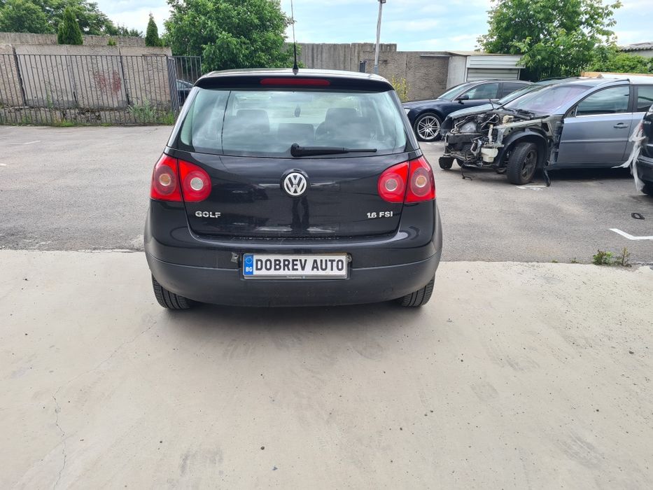 // САМО НА ЧАСТИ //
VW Golf MK5, 1.6FSI, 6 скорости, десен волан