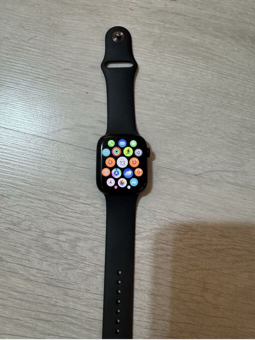 Apple Watch Seria 8 45mm