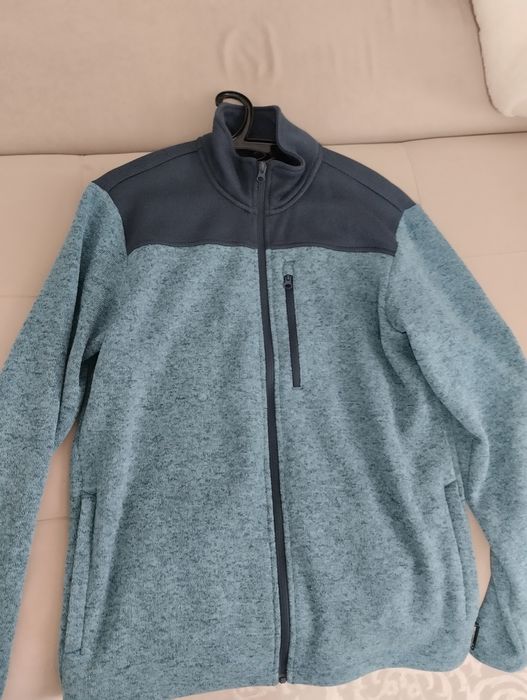 Свитер мужской.  8000