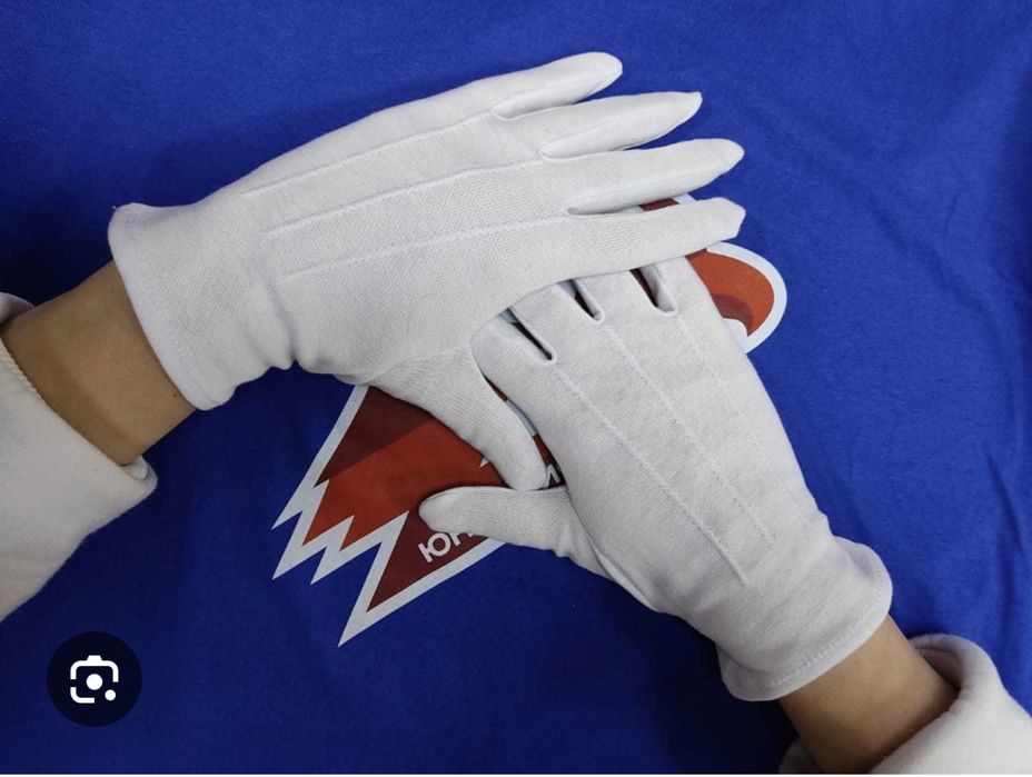 Перчатки белые парадные