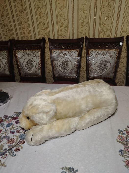 Yumshoq o'yinchoq sotiladi holati deyarli yangi