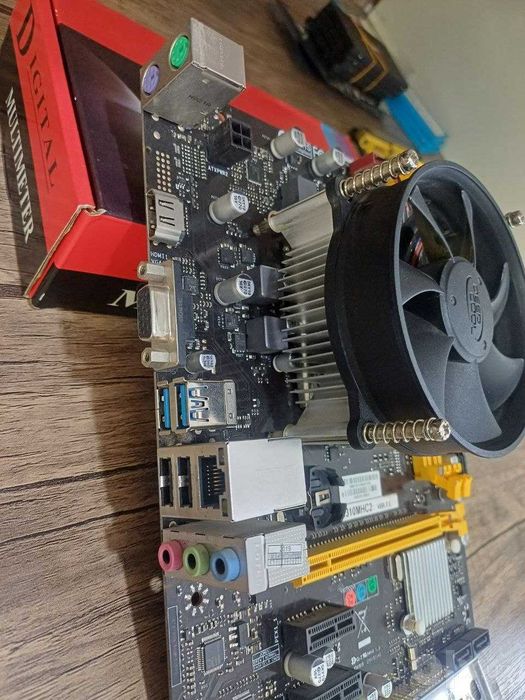 Материнская плата Biostar H310MHC2. Кулер в подарок.