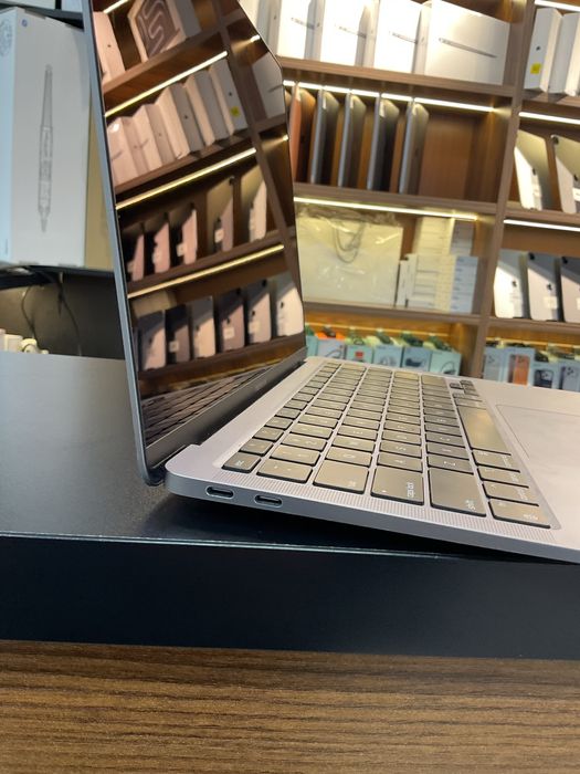 Macbook Air M1 13