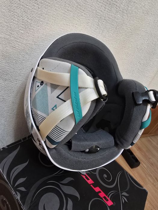 Vând cască de schi(ski) Arcore