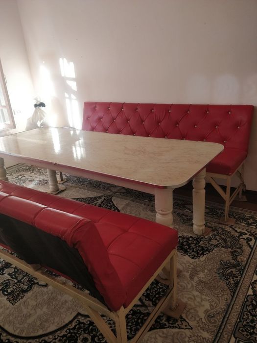 Stol stul sotiladi xolati yaxshi