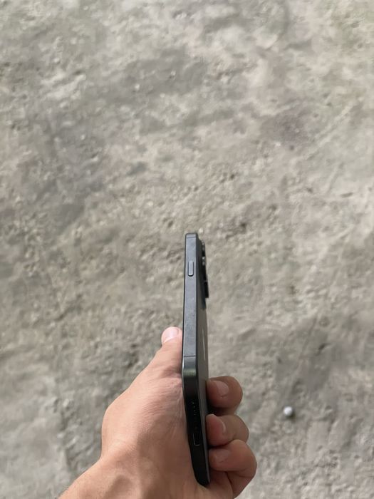 Iphone 15 pro max ochilmagan