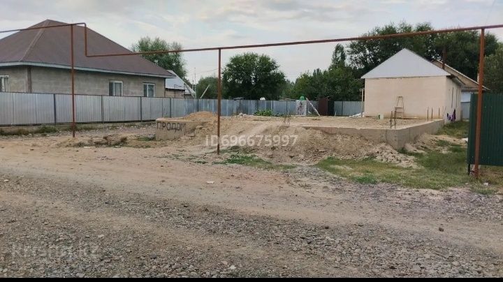 Үй сатылады тез арада