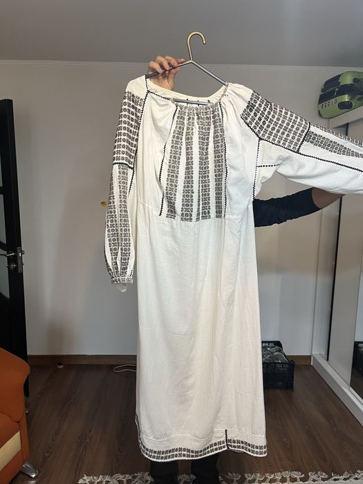 Vand costume populare/ obiecte de artizanat