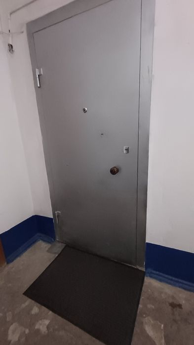 Продам дверь железную