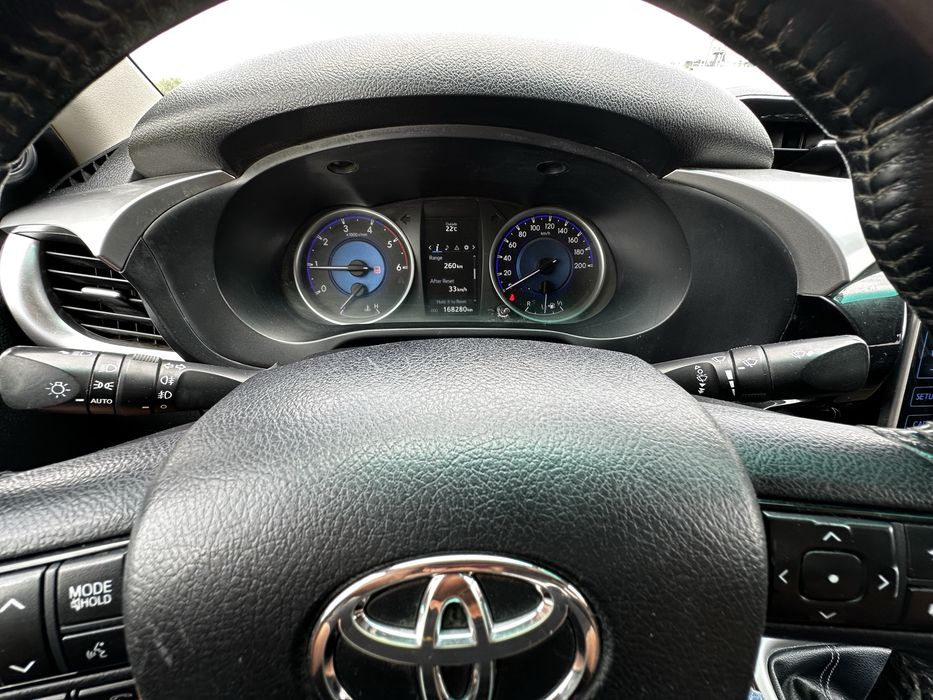Toyota Hliux 2.4
