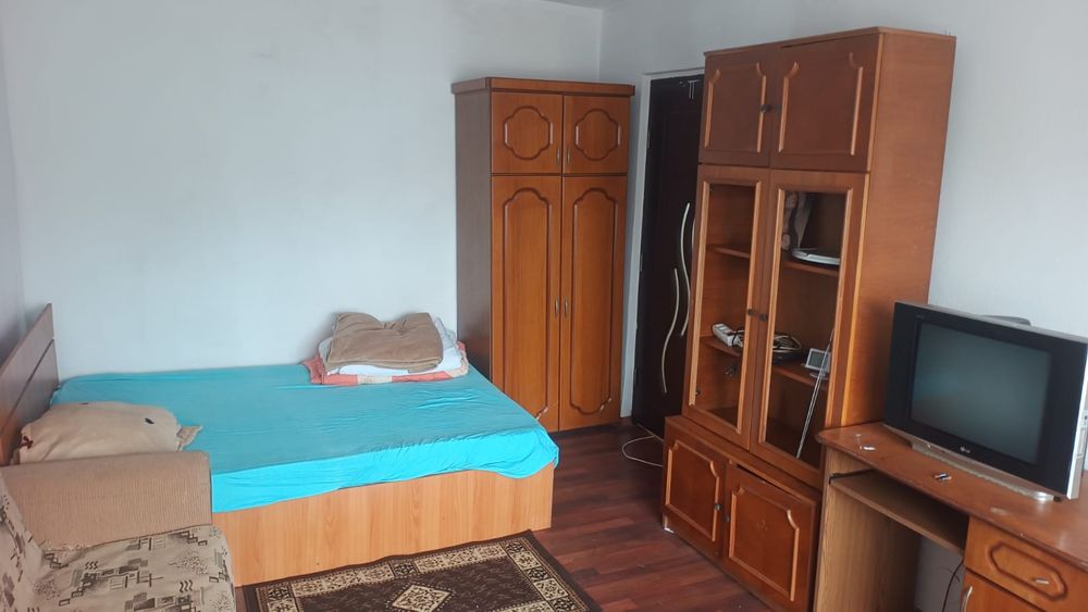 Vând garsoniera confort 1