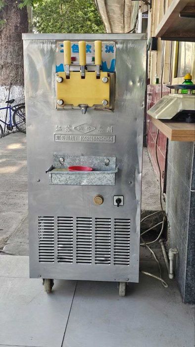 фрезер и газировка аппарат