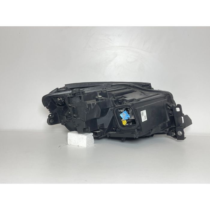 Ляв фар за mercedes gle w166 - a1668200759