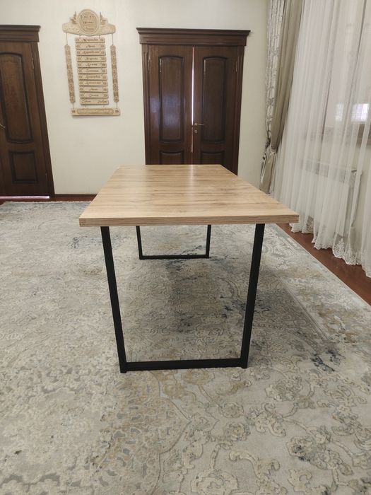 стол кухняға. Улкен