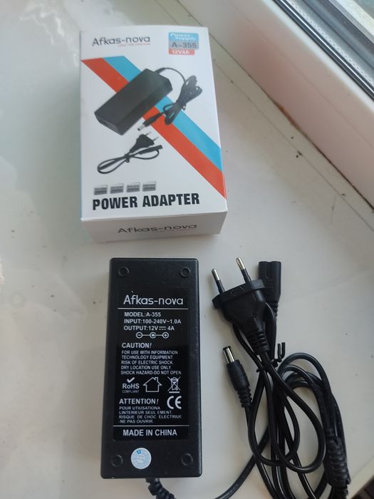 Блок питания ( сетевой адаптер ) 12 Вольт  для спутникового ресивера