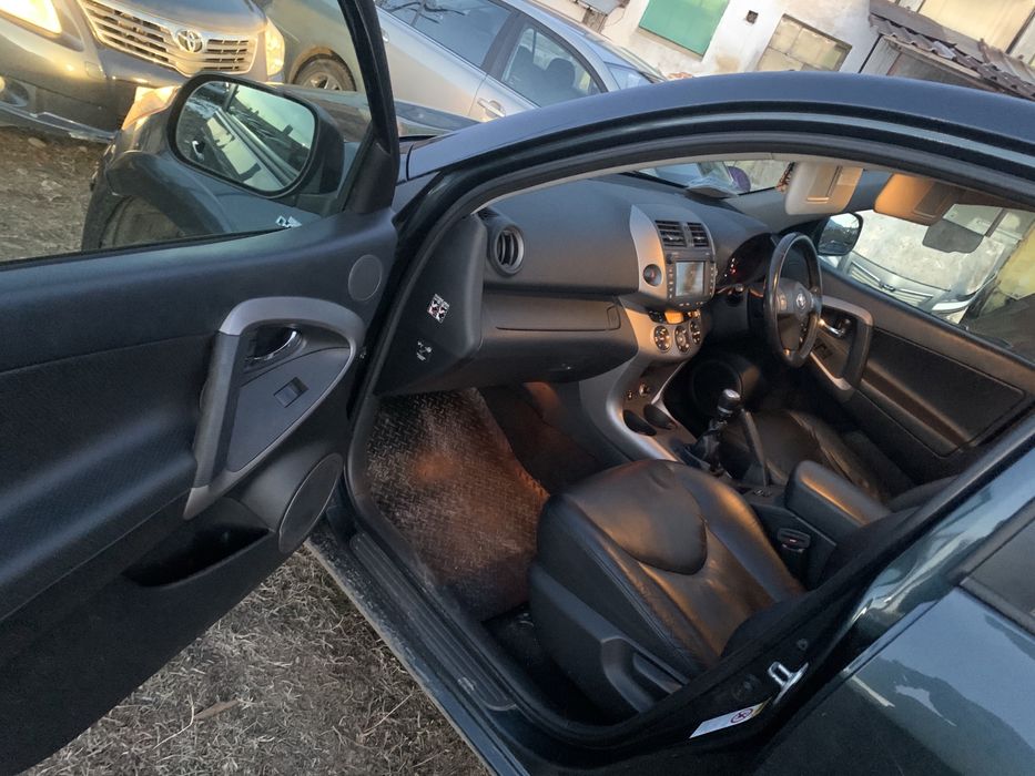 Кожен салон Тойота Рав4 Toyota Rav4 3 2008 Подгрев Ел Седалки