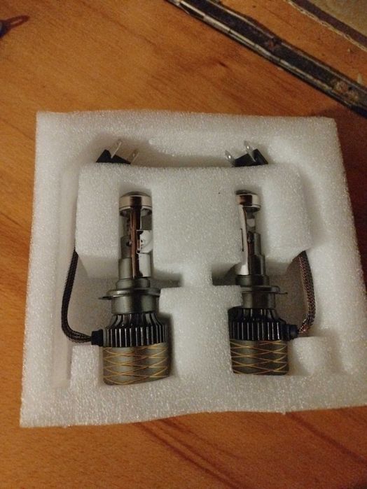 Led uri auto h7 cu lupa