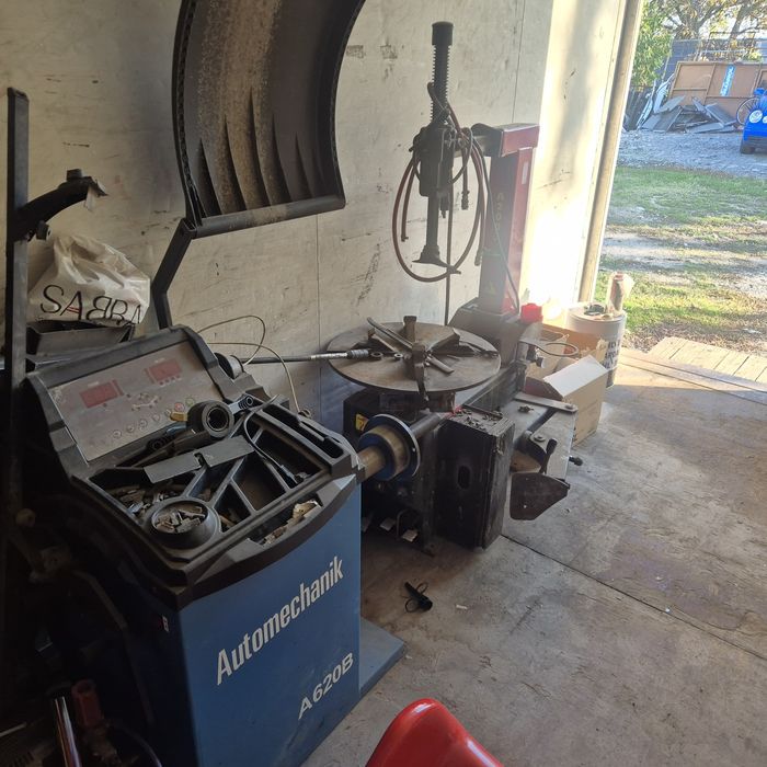 Баланс Машина за Гуми Автоматична с ЛАЗЕР