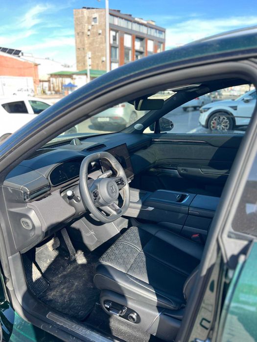 Zeekr 7X AWD Full 3-pozitsiya B/U