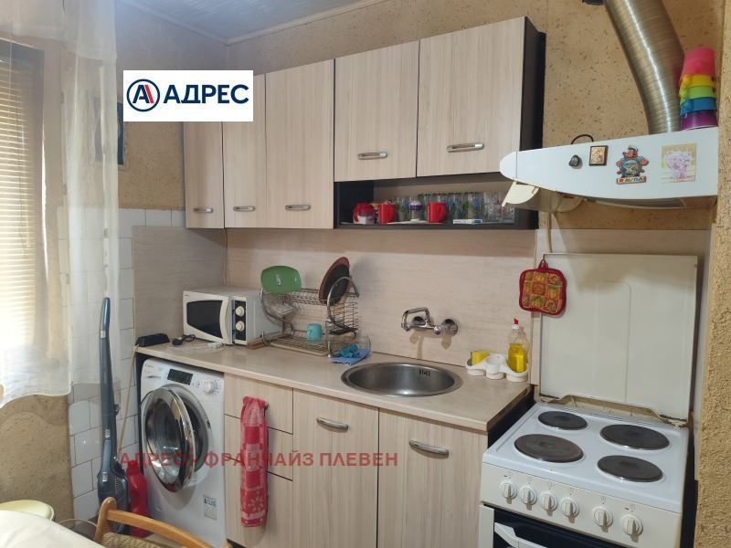 Продава се Двустаен апартамент в Враца, Дъбника - 65 кв.м за 1271 €/кв.м - Снимка #1