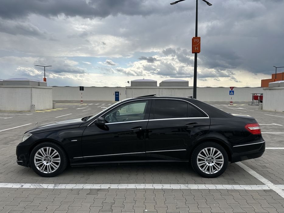 Mercedes-Benz E200