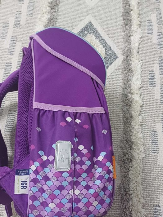 Ghiozdan Tiger,  mov