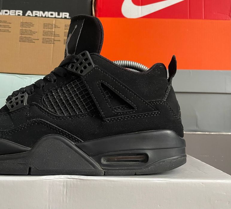 Jordan 4 black cat