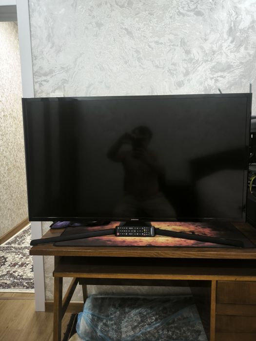 Samsung 43 LED ne smart holati zor