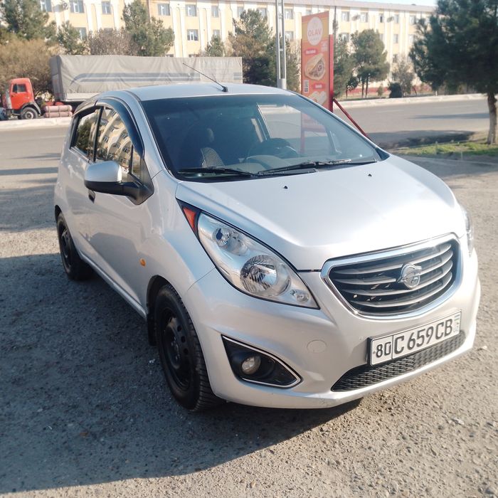 Продам автомобиль спарк1