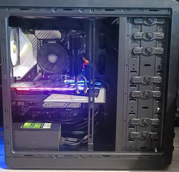 PC gaming Ryzen™ 7 3700x/ RX 5700XT 8 GB/ 32 Gb RAM/ SSD 250GB + 1TB