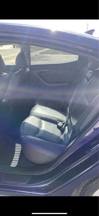 Hyundai  Elantra 2011