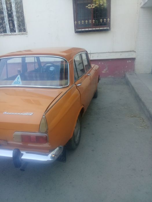 Ретро москвич сотилади