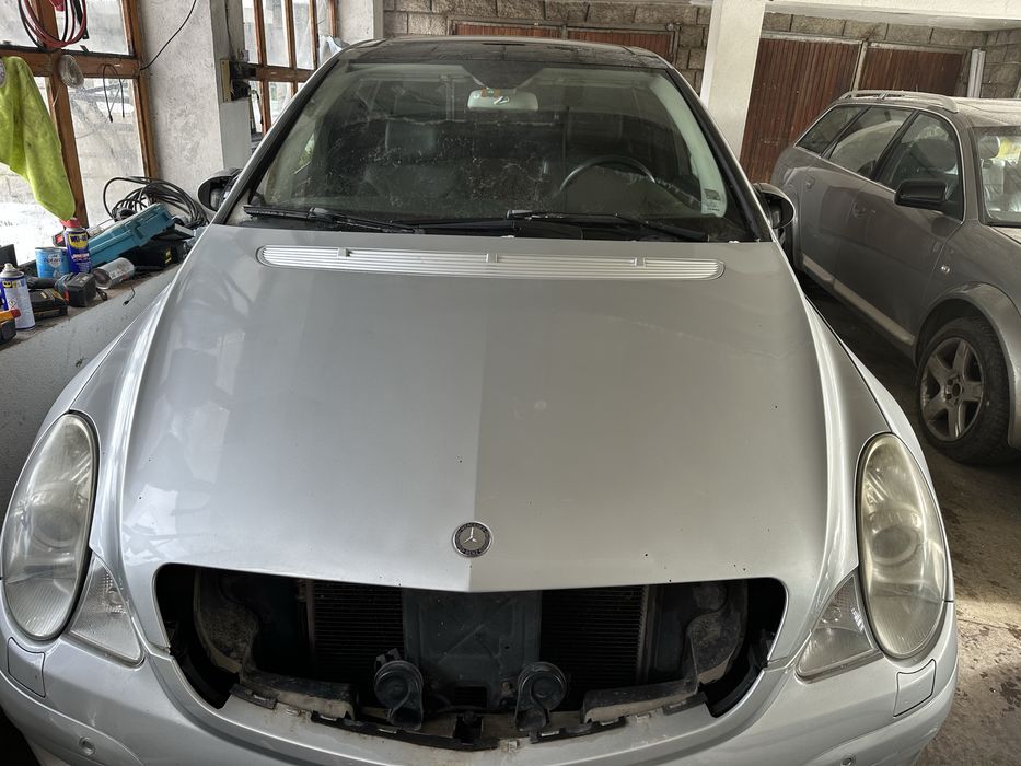 Преден капак Mercedes R class W251 боя 775