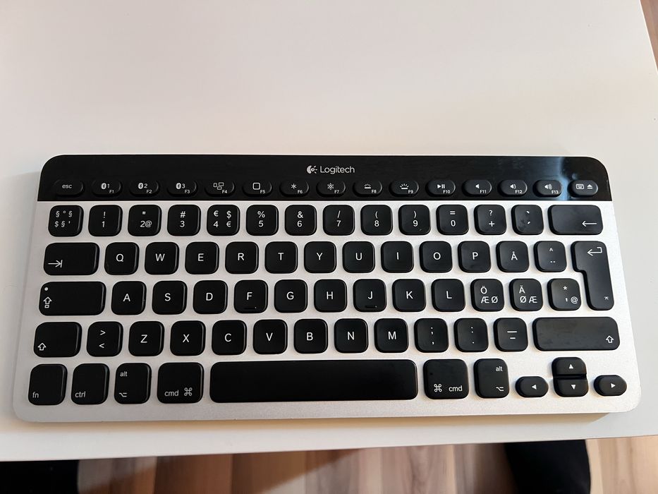 Tastatura Logitech Bluetooth Easy-Switch K811